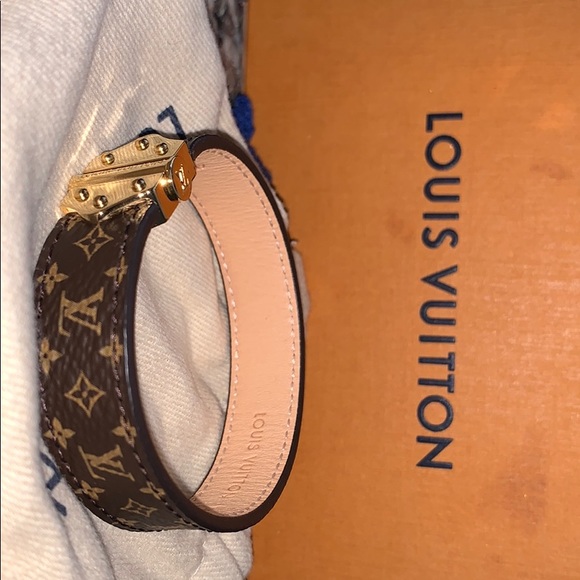 Louis Vuitton Jewelry - Authentic Louis Vuitton leather bracelet